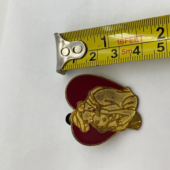 Vintage Disney Lanyard Pin Trading Series Pochahontas John Heart 2002 Lapel Pin - Picture 6 of 6